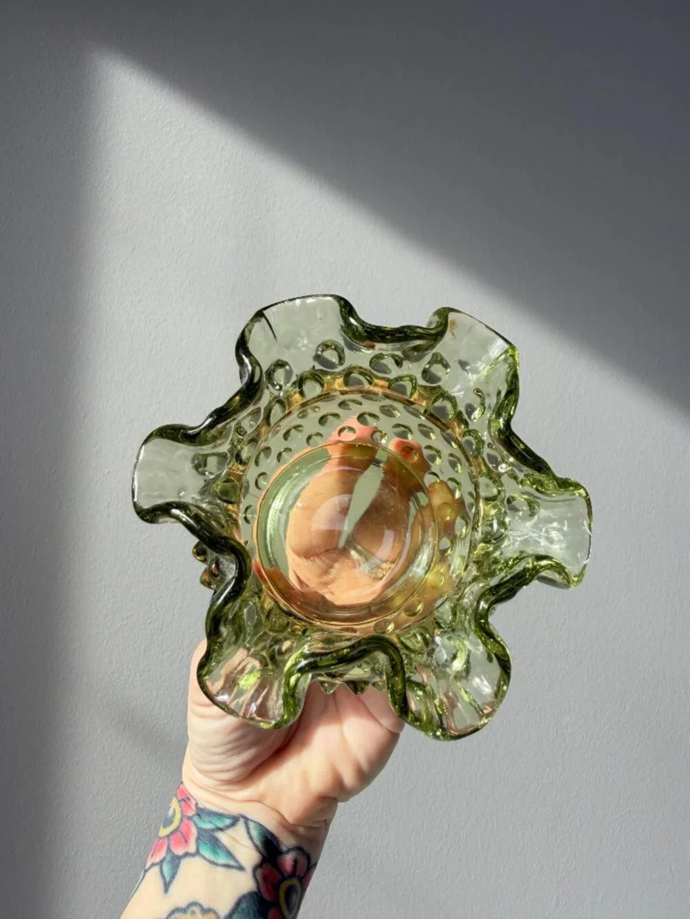 3/$30 🌟 Vintage Fenton Glass Olive Green Ruffled Edge Hobnail Mini Vase - Picture 7 of 7